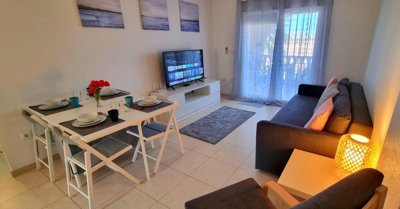 Lovely 2 Bed, 2 Bath Apt With 2 Large Pools Apartment Los Alcazares Exterior photo